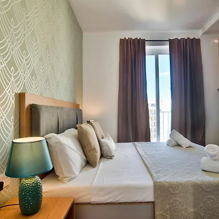 شقة 2-bedroom And Penthouse With Jacuzzi سليمة