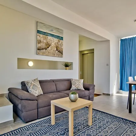 2-bedroom And Penthouse With Jacuzzi سليمة