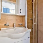 Tower Road & Penthouse With Heated Jacuzzi