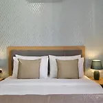 Apartamento Tower Road & Penthouse With Heated Jacuzzi *