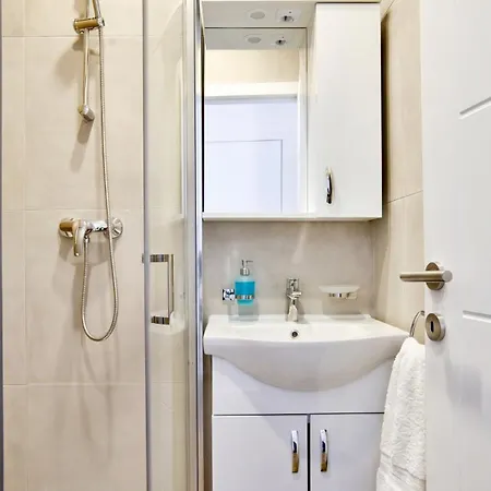 Tower Road & Penthouse With Heated Jacuzzi Sliema