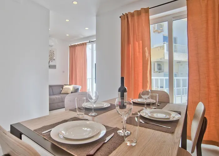 2-bedroom And Penthouse With Jacuzzi