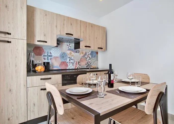 2-bedroom And Penthouse With Jacuzzi 아파트 슬리에마