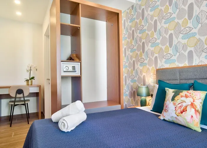 아파트 2-bedroom And Penthouse With Jacuzzi 슬리에마