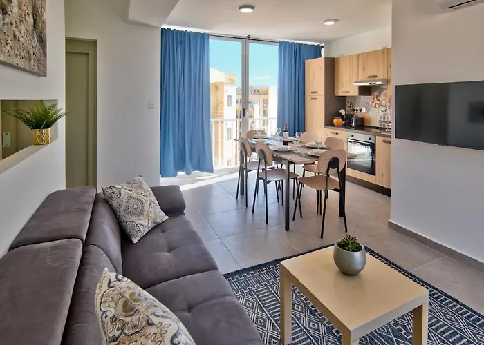 2-bedroom And Penthouse With Jacuzzi