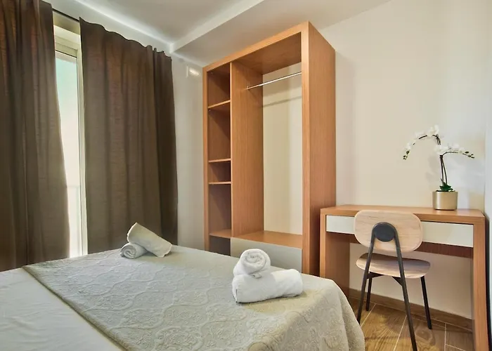 2-bedroom And Penthouse With Jacuzzi 아파트 *