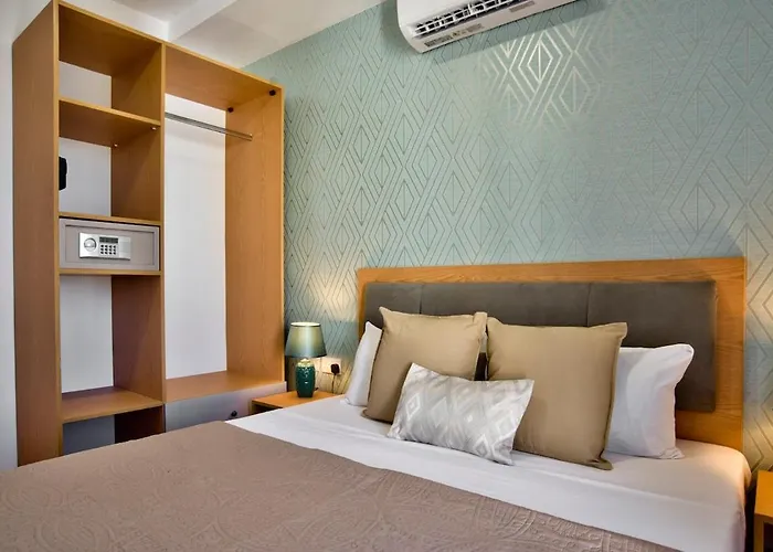 2-bedroom And Penthouse With Jacuzzi