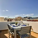 Lejlighed Tower Road & Penthouse With Heated Jacuzzi *