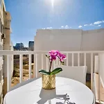 Lejlighed Tower Road & Penthouse With Heated Jacuzzi Sliema