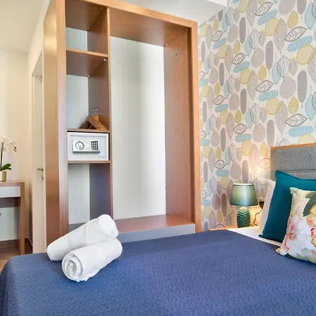 Апартаменты 2-bedroom And Penthouse With Jacuzzi Слима
