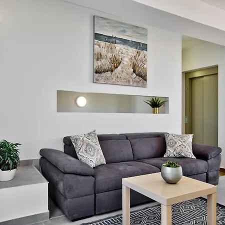 Tower Road & Penthouse With Heated Jacuzzi Sliema